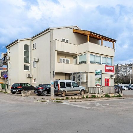 Elegant Two Bedroom Apartment زادار المظهر الخارجي الصورة