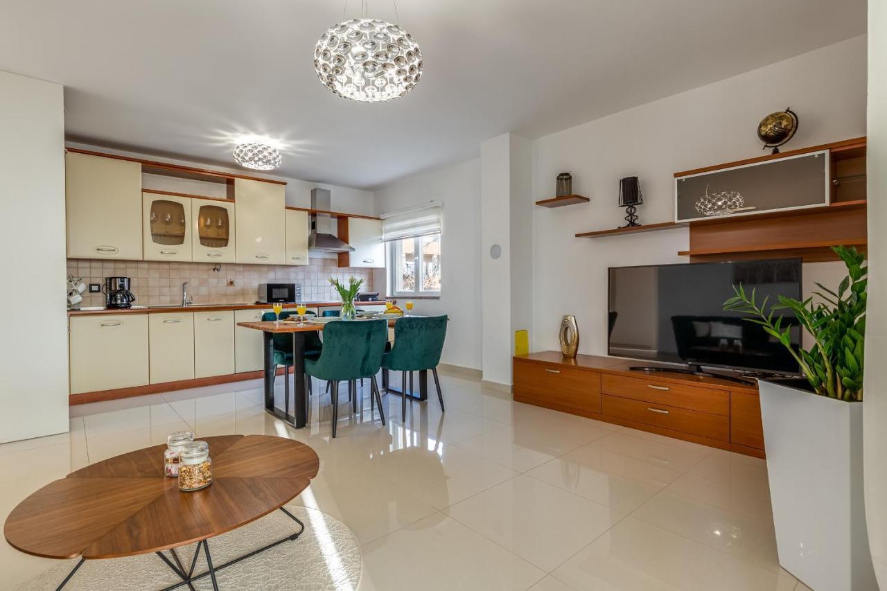 Elegant Two Bedroom Apartment زادار المظهر الخارجي الصورة